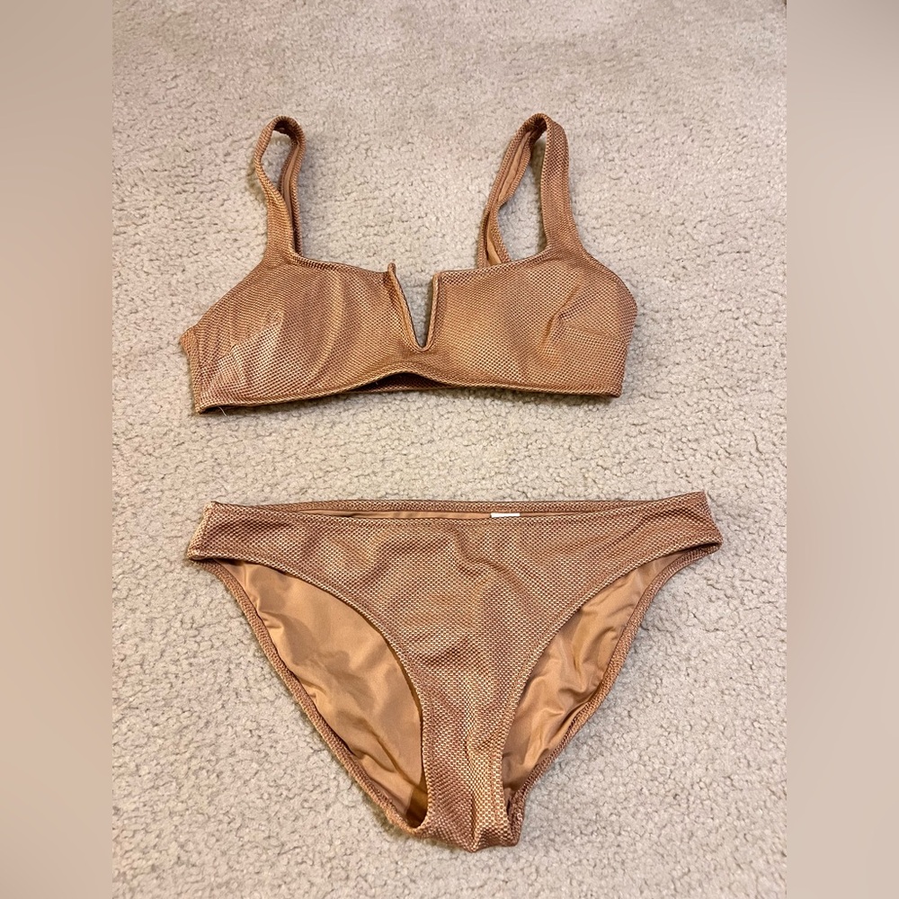 Aries bikini set in excellent condition